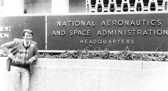 Gyula Kosice en la NASA