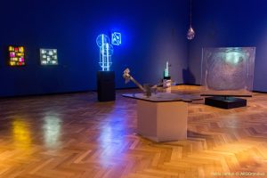 gyula-kosice-en-el-museo-nacional-de-bellas-artes-mnba-exposicion-homenaje-2016-11